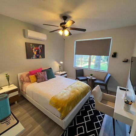Appartamento Chic Private Retreat Homestead Esterno foto
